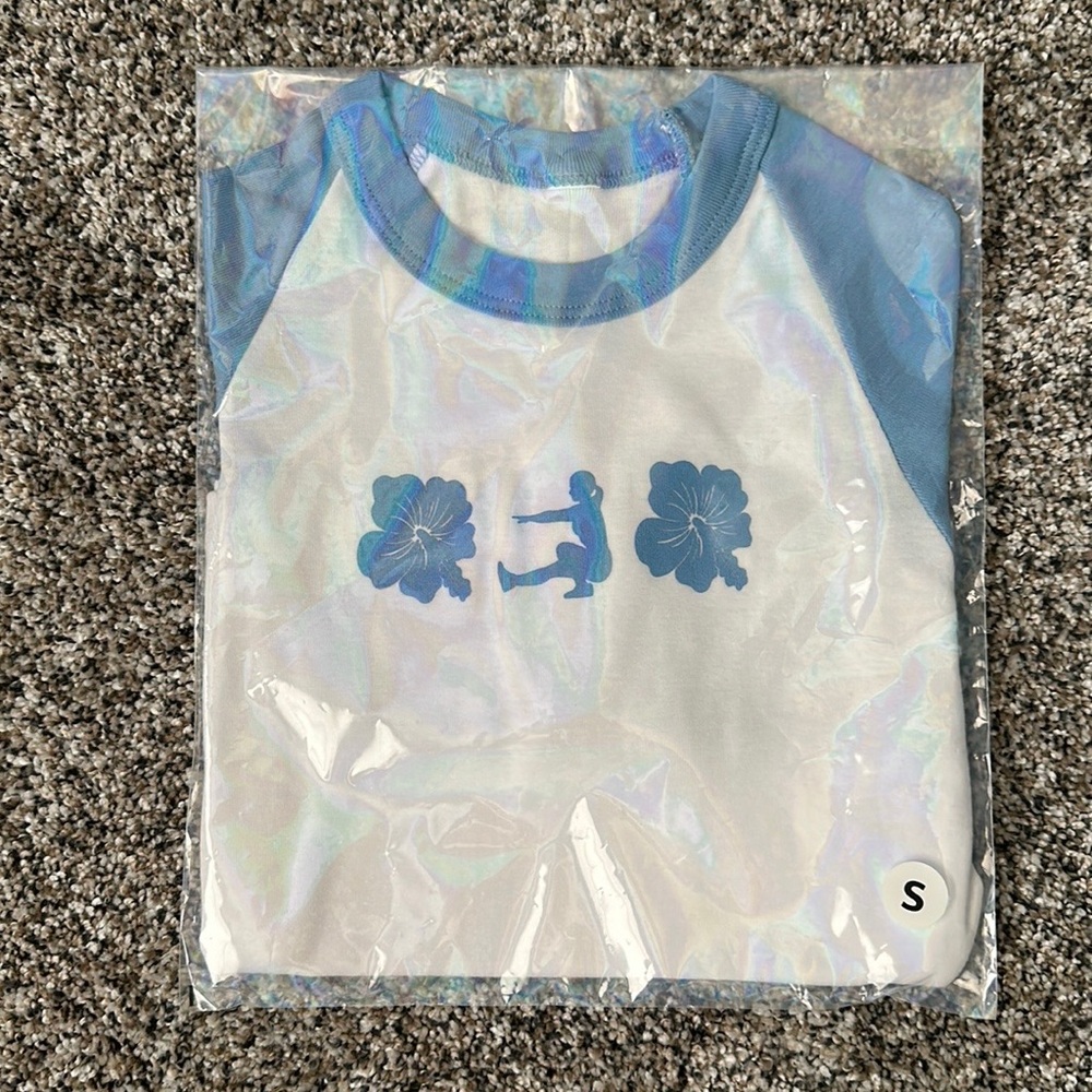 SUZIE B FITNESS TEE. SIZE SMALL. BLUE AND WHITE. BRAND NWT.